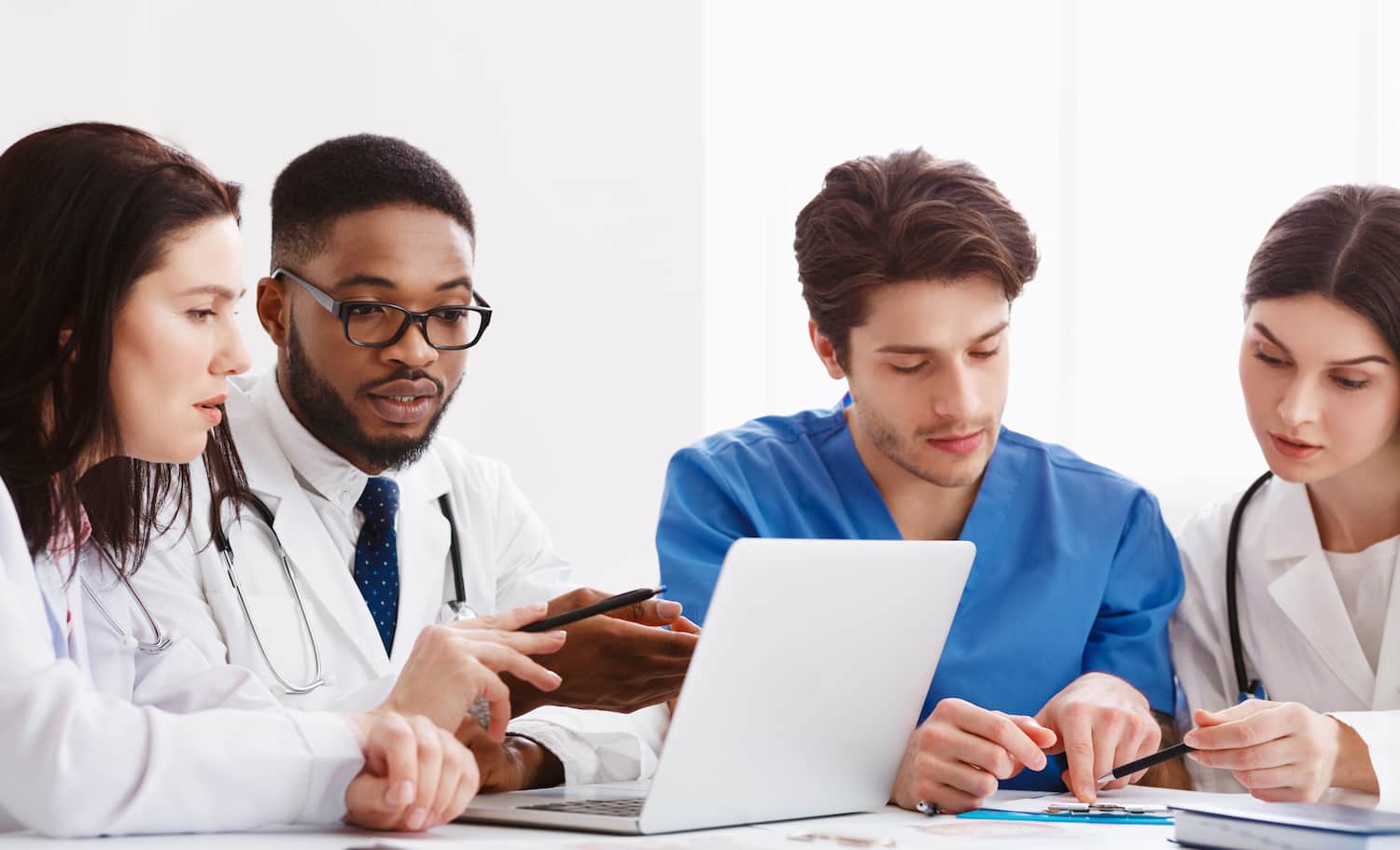 Lucro De Empresa Médica - G2C Contabilidade - Volta Redonda | RJ